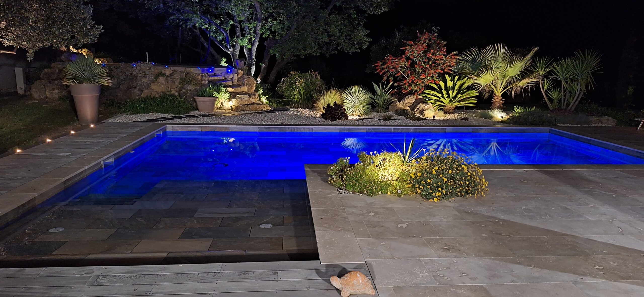 La piscine de nuit
