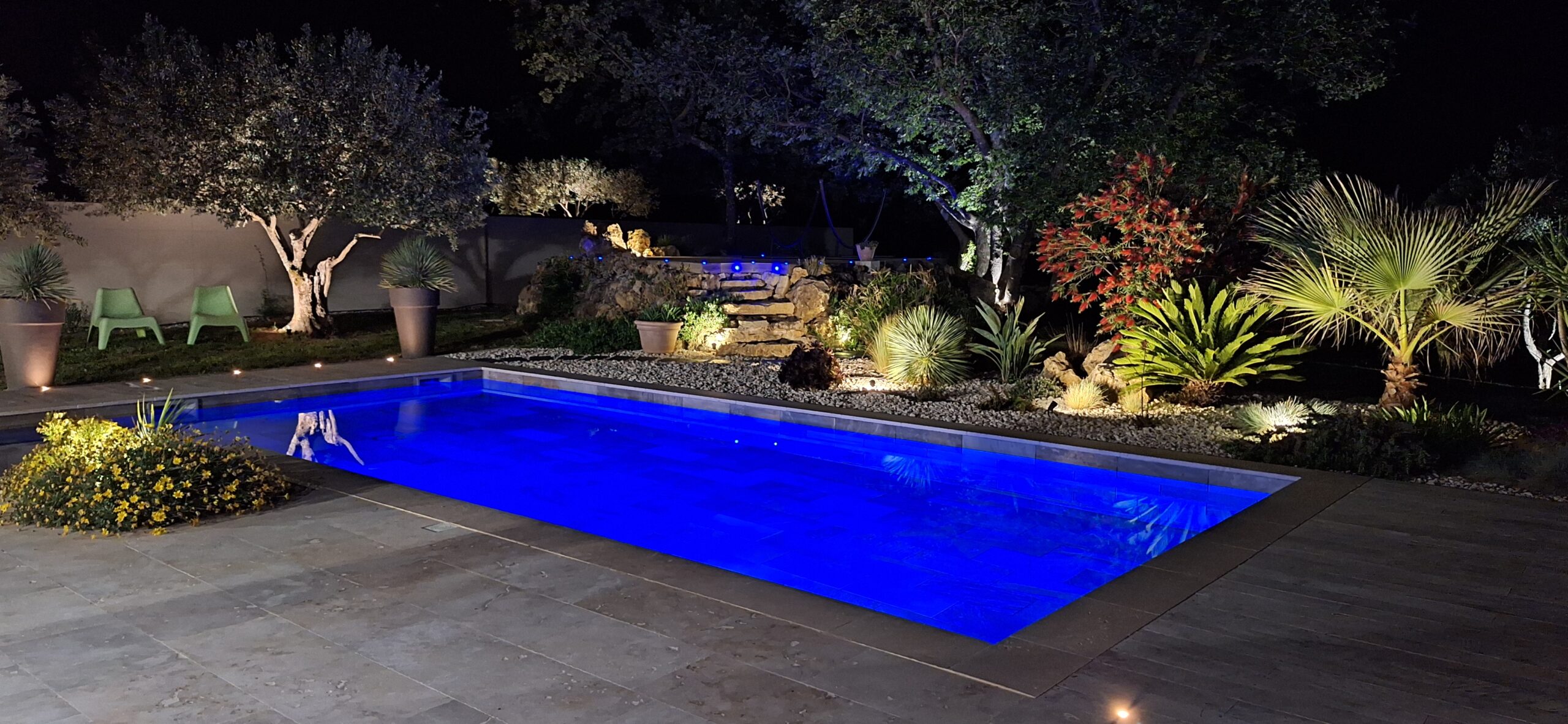 La piscine de nuit